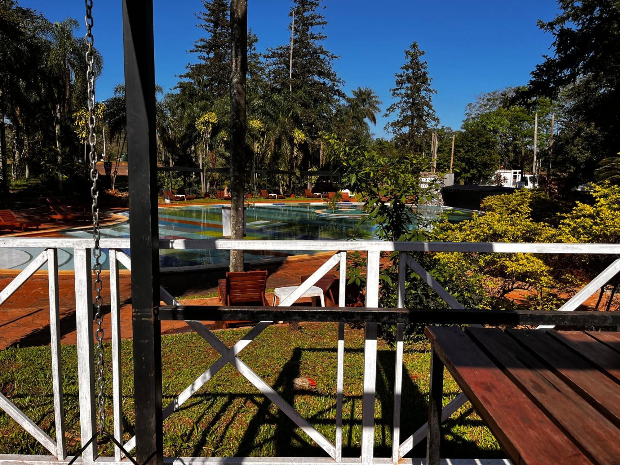 Beer Hotel Iguazu Puerto Iguazú Exteriör bild