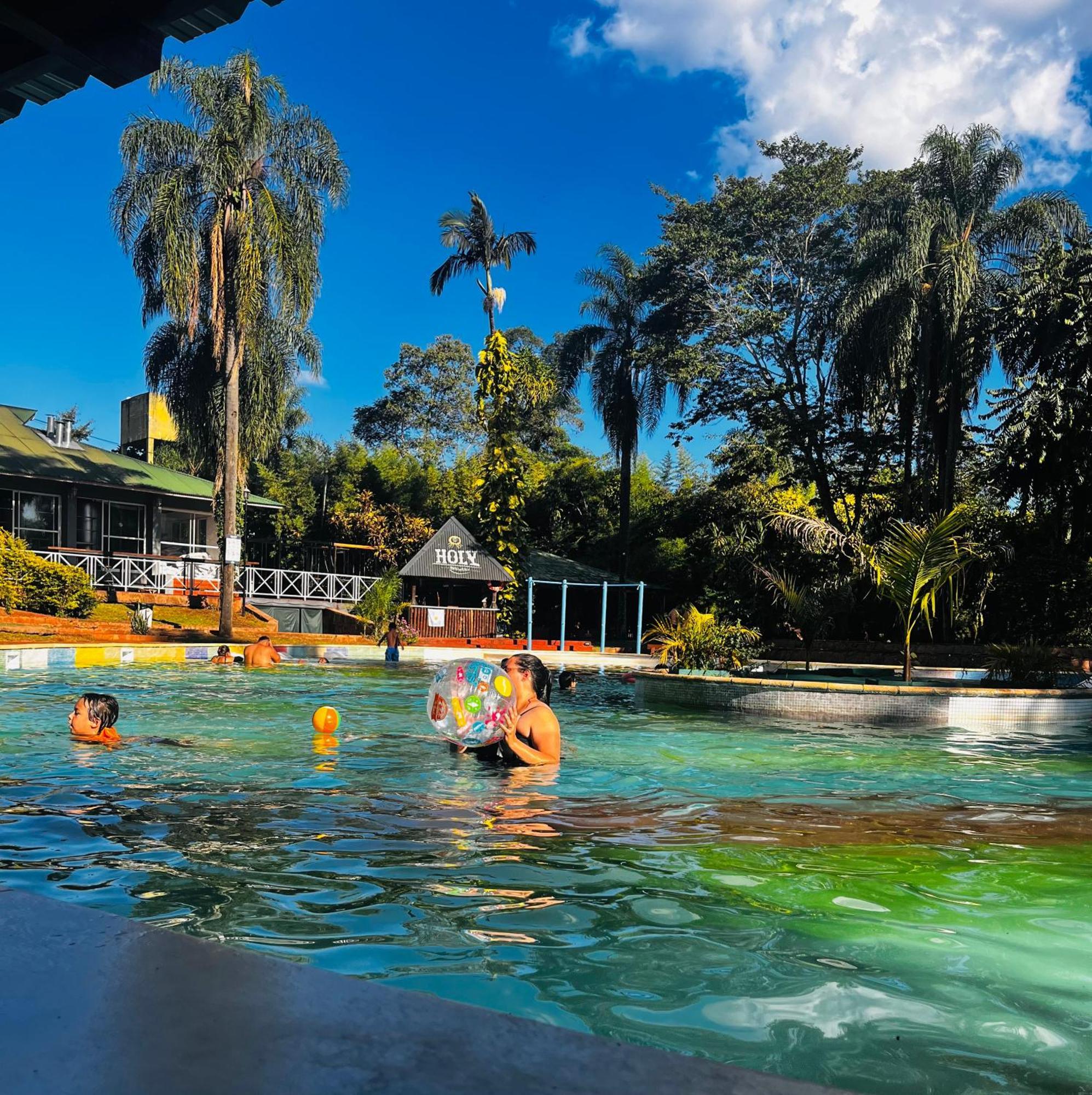Beer Hotel Iguazu Puerto Iguazú Exteriör bild
